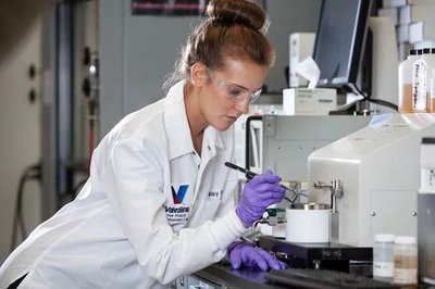MOTOR OIL WEIGHTS EXPLAINED: WHAT VISCOSITY RATINGS MEAN AND HOW TO CHOOSE THE RIGHT ONE