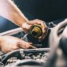 HOW ENGINE OIL CONSUMPTION AFFECTS MACHINERY PERFORMANCE: WHAT YOU NEED TO KNOW
