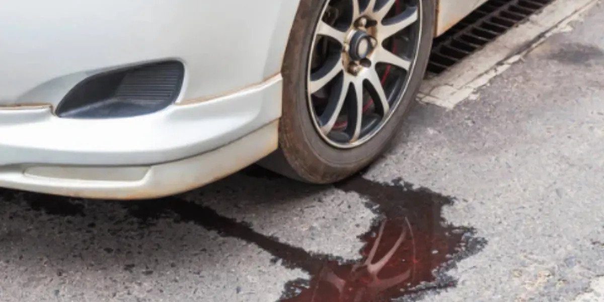 WHAT CAUSES ENGINE OIL LEAKS AND HOW TO ADDRESS THEM