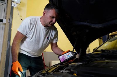 SIMPLE FLUID INSPECTIONS ANY DRIVER CAN PERFORM WITHOUT SPECIAL EQUIPMENT